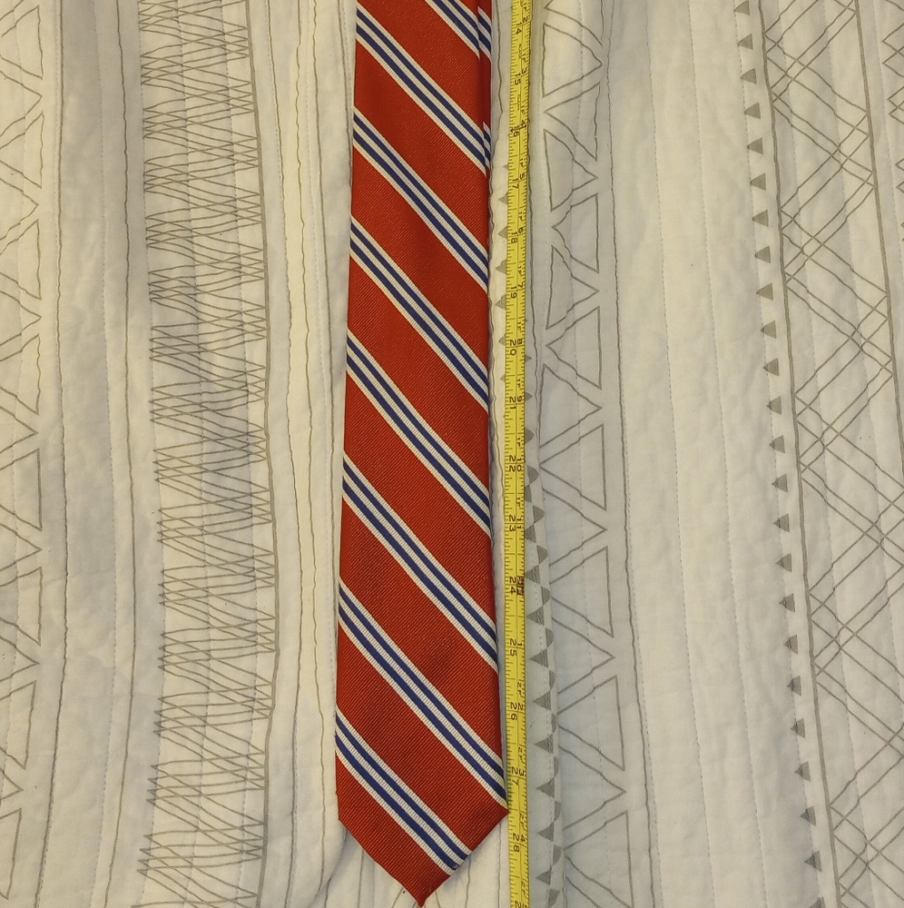 Neck tie